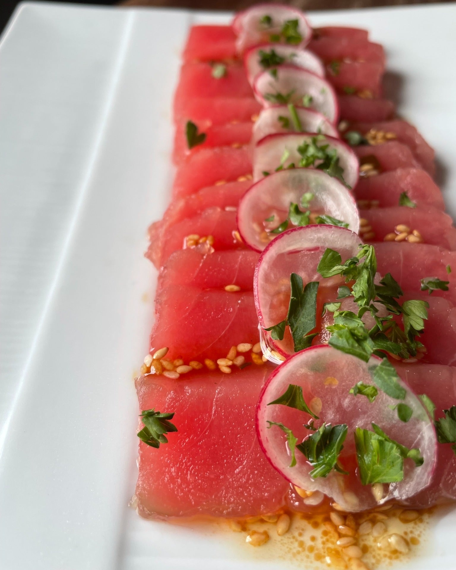 Plateau de bouchées - Crudo de thon et huile de sésame sur riz