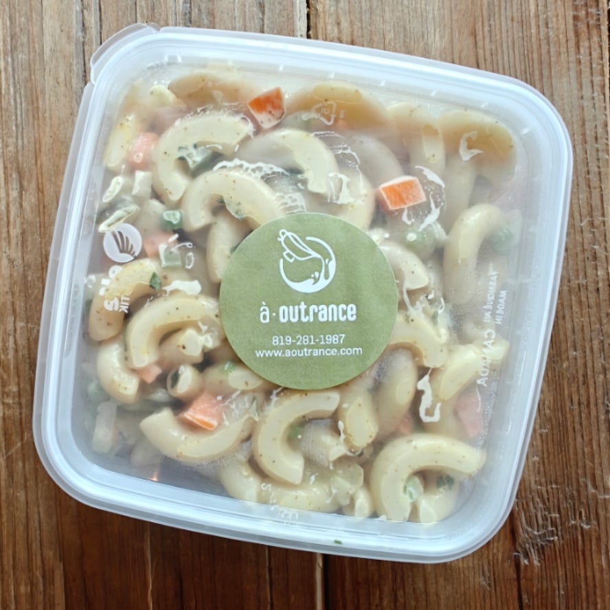 Salade de macaroni au cornichon